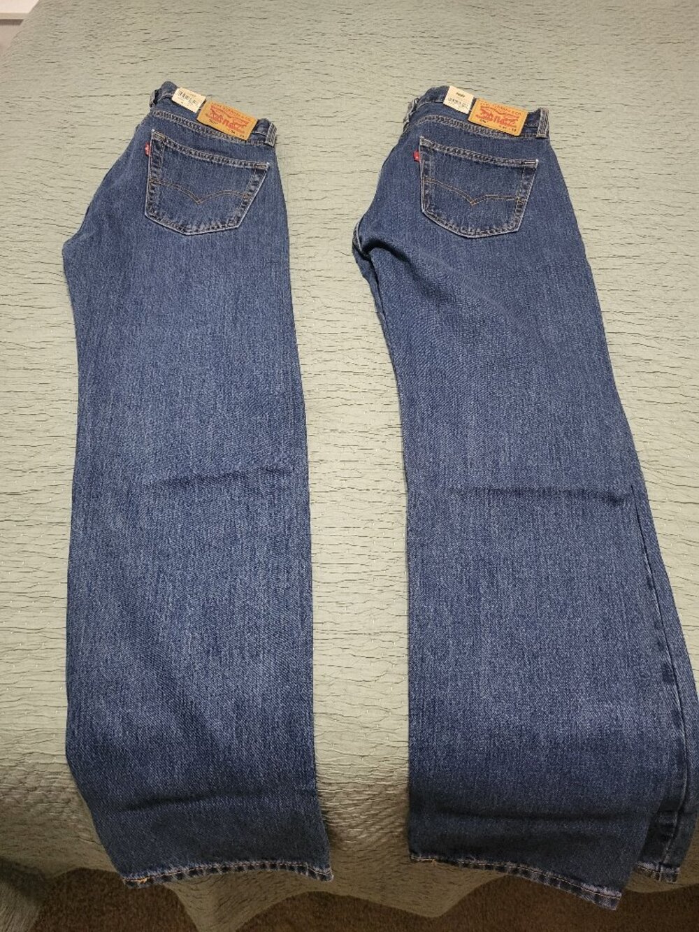 NWT Levi's 505 Dark Stonewash Jeans - Size 34x34